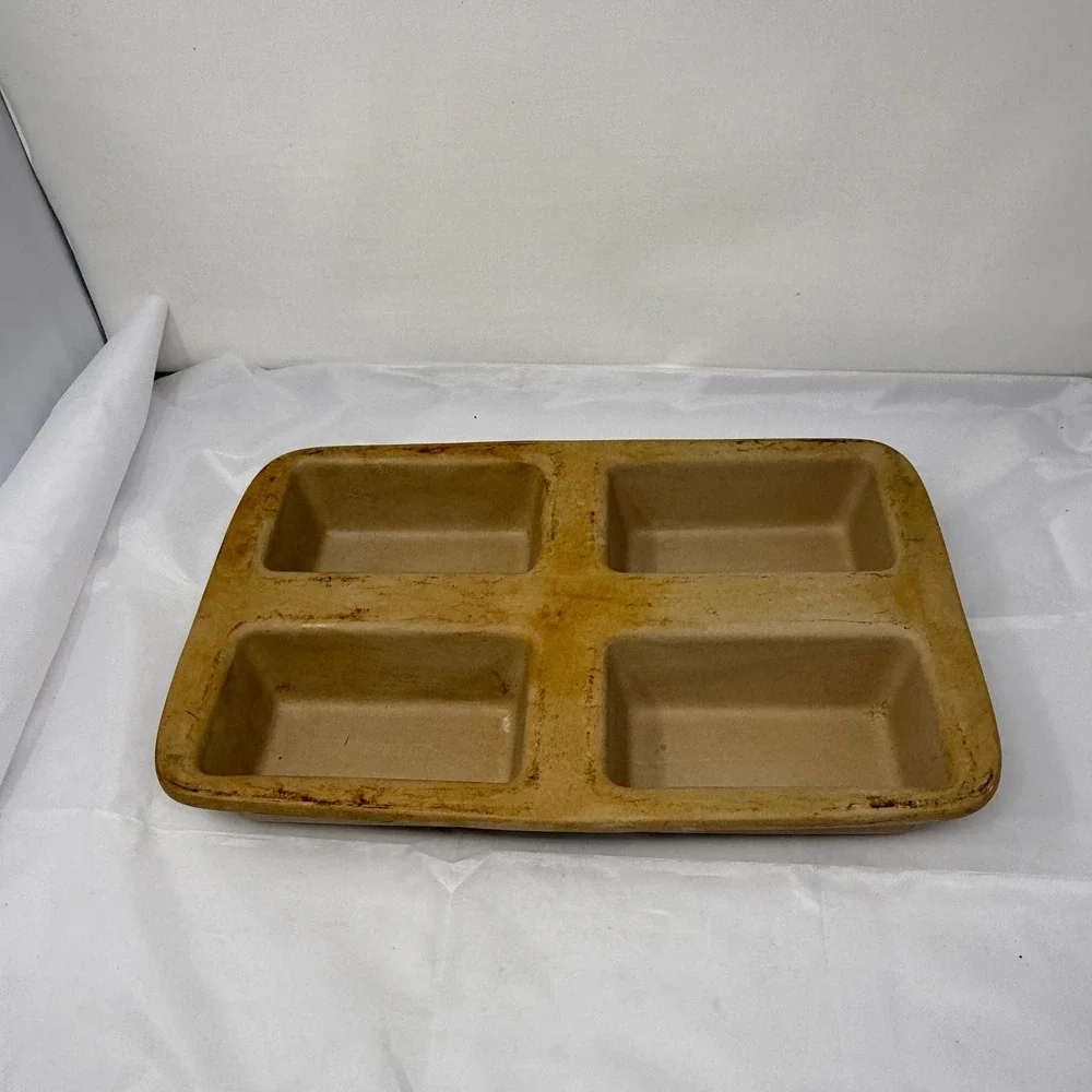 The Pampered Chef Stoneware Mini Loaf Pan 4 Well Rectangular Tan 1410 USA